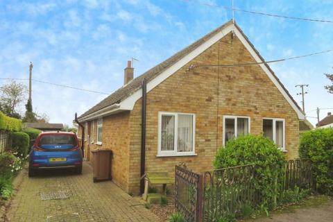 3 bedroom bungalow for sale - Lancaster Close, Methwold, Thetford, Norfolk, IP26 4NZ