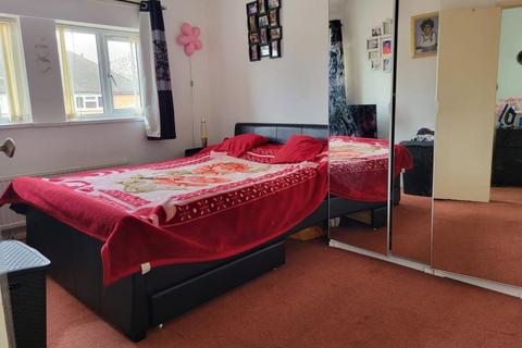 3 bedroom terraced house to rent, Slough,  Berkshire,  SL3