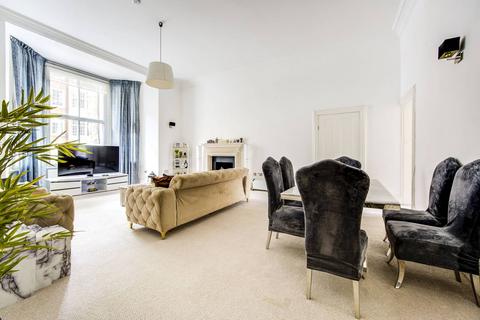 3 bedroom flat to rent, Old Brompton Road, South Kensington, London, SW5