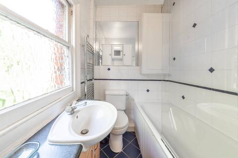 1 bedroom flat to rent, Goldhurst Terrace, South Hampstead, London, NW6