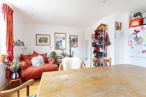 2 bedroom apartment for sale - Hayter Road, London, SW2