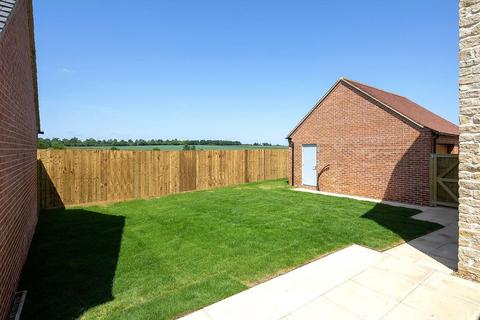 4 bedroom detached house for sale, West Brook Close, Yardley Hastings, Northamptonshire, NN7