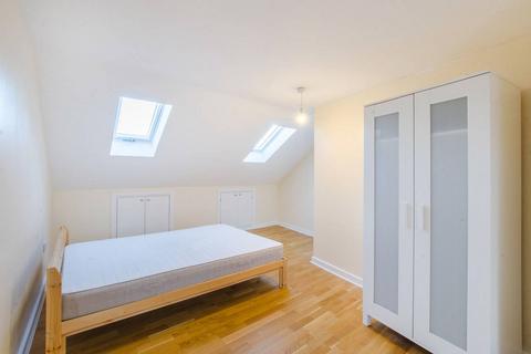 2 bedroom flat to rent, Ivanhoe Road, Denmark Hill, London, SE5