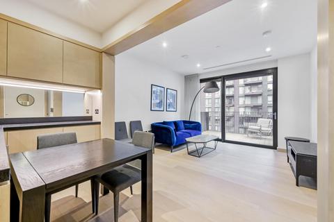 1 bedroom flat to rent, Legacy Building, Embassy Gardens, London, SW11