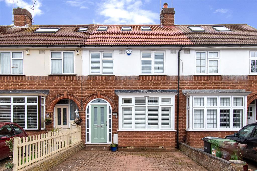 Boleyn Drive, St. Albans... 3 bed terraced house - £750,000