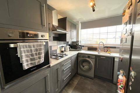 2 bedroom semi-detached house for sale - Chillingham Terrace, Jarrow, Tyne and Wear, NE32