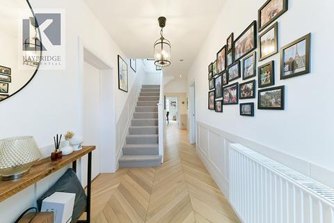 169 Kingston Road, Epsom, KT19 0AA