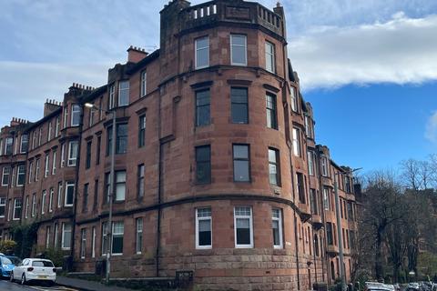 4 bedroom flat to rent - Camphill Avenue, Glasgow, G41