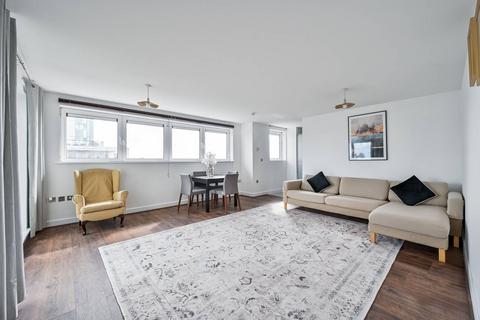 2 bedroom flat for sale, Sark Tower, Thamesmead, London, SE28