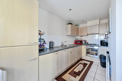 2 bedroom flat to rent, Granary Mansions, Thamesmead, London, SE28