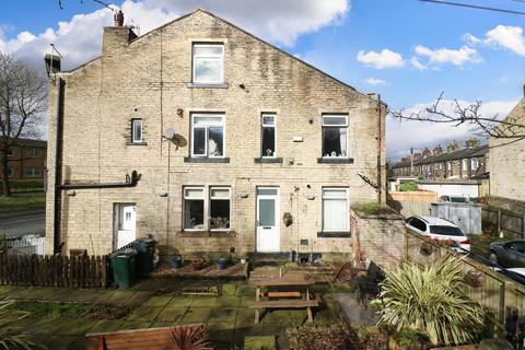 2 bedroom end of terrace house for sale, New Line, Greengates, Bradford, West Yorkshire, BD10