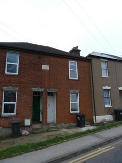 3 bedroom terraced house to rent, Canterbury CT2