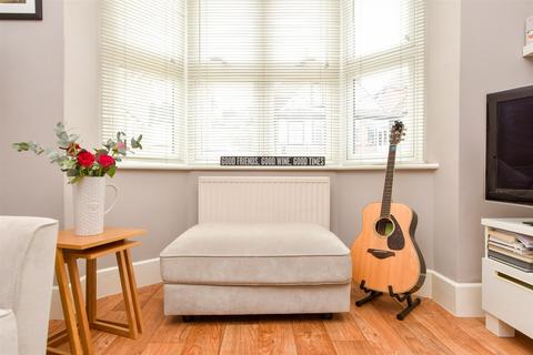267 Croydon Road, Caterham, CR3 6PG