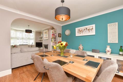 267 Croydon Road, Caterham, CR3 6PG