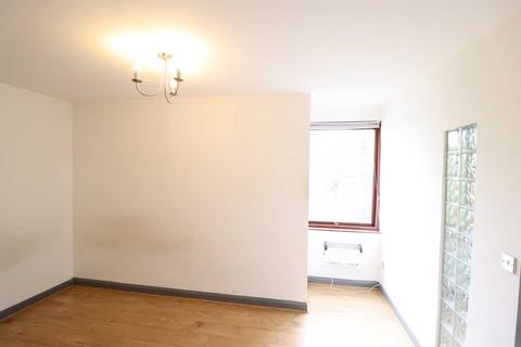 1 bedroom flat to rent - Buckingham Place, High Wycombe HP13