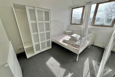 3 bedroom flat to rent - Maida Vale , London, W9 1UR