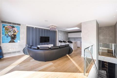 3 bedroom apartment to rent, Mayfair W1S