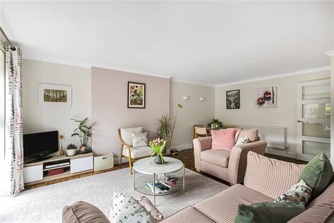 25 Park Close, Hatfield, AL9 5AY
