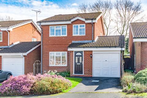 3 bedroom detached house for sale - Snowshill Close, Church Hill North, Redditch, Worcestershire, B98