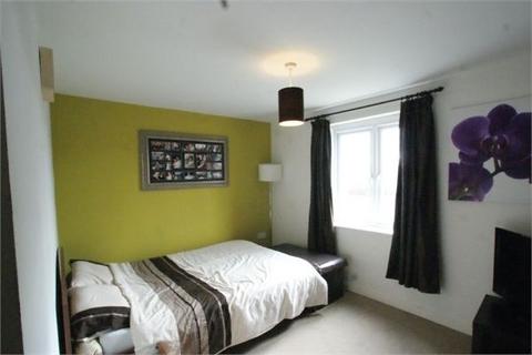 2 bedroom flat to rent, Speke, Liverpool L24
