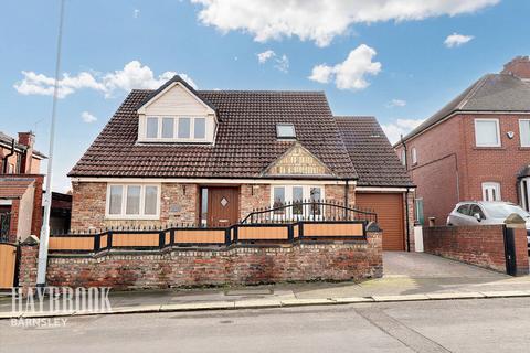4 bedroom detached house for sale, Summer Lane, Wombwell