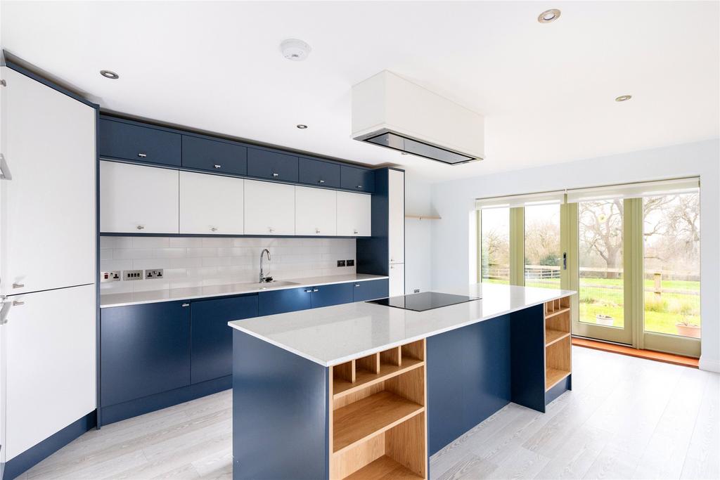 Kitchen/Breakfast Rm