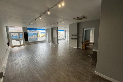 Retail property (high street) to rent, 15-17 Broadwater Street West, Worthing, BN14 9BT