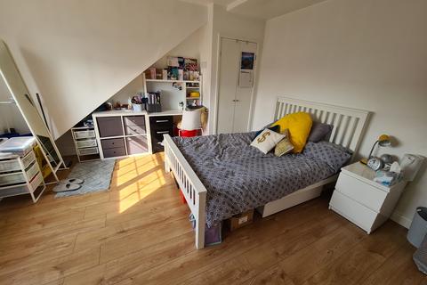 3 bedroom house to rent - John Street, Leeds