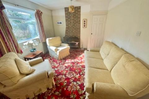 3 bedroom semi-detached house for sale, Wellgreen Lane, Kingston