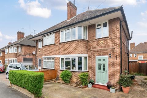 6 Russell Close, Ruislip, HA4 9EF