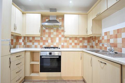 2 bedroom flat to rent, Aveley House, Reading RG1