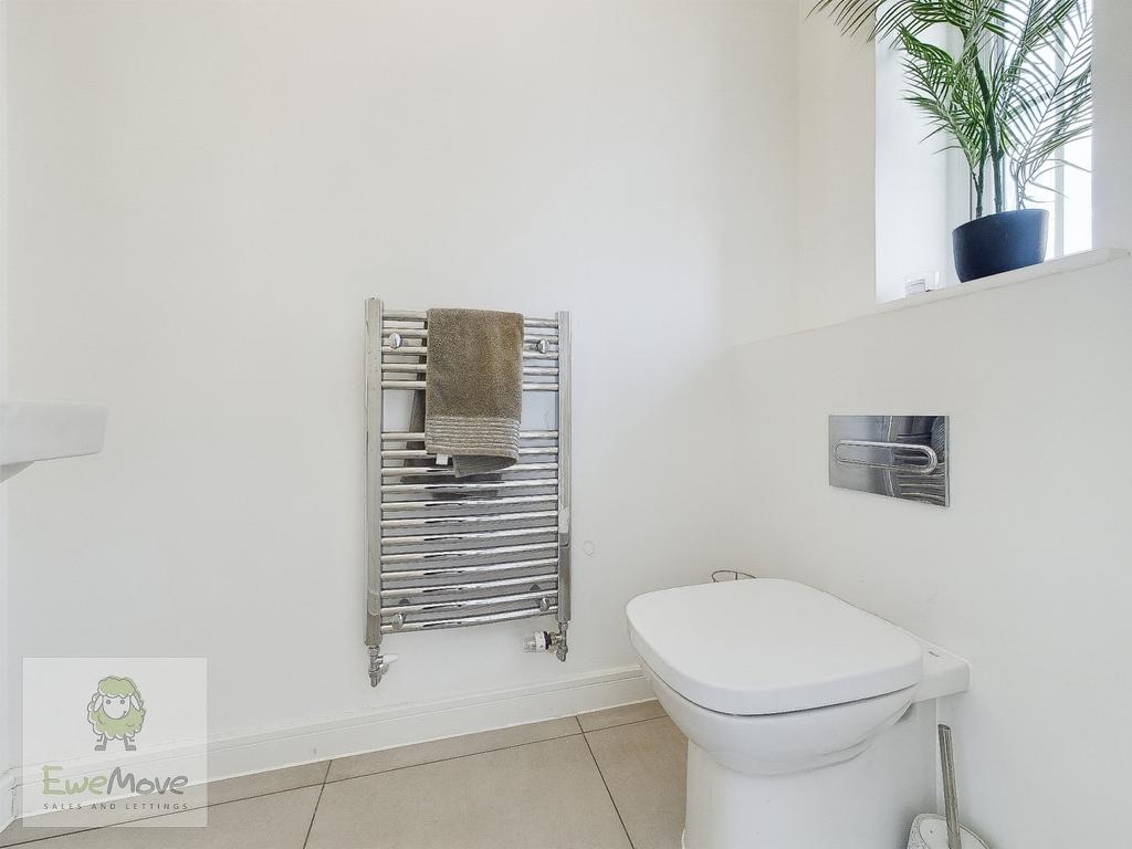 Ground Floor Cloakroom