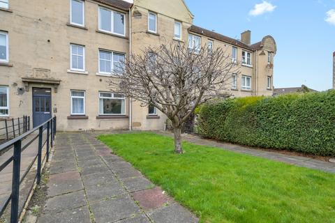 1/2 Lochend Square, Edinburgh, EH7 6ED