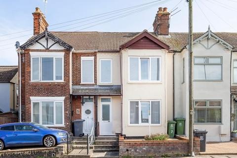 3 bedroom terraced house for sale, Beccles Road, Gorleston