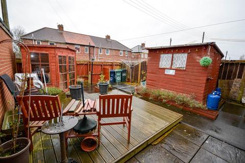 3 bedroom terraced house for sale - Lansbury Drive, Birtley