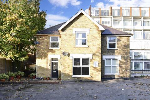 1 bedroom apartment to rent - New Road Avenue Chatham ME4