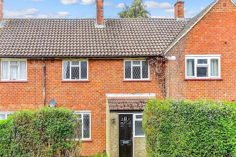 3 bedroom terraced house for sale, Thursley Crescent, New Addington, Croydon, Surrey