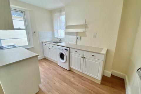 2 bedroom flat to rent - Scarborough Road, Torquay