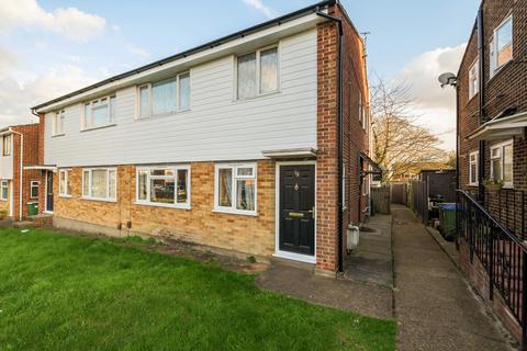 10 Milford Close, London, SE2 0DT