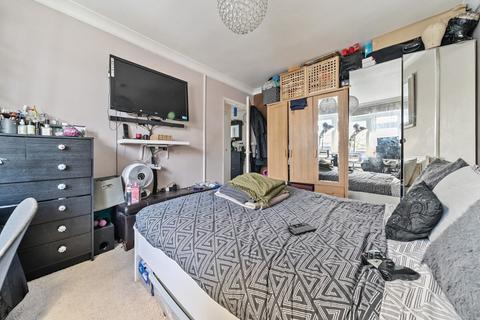 10 Milford Close, London, SE2 0DT