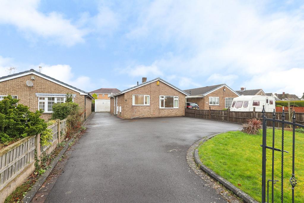 North Wingfield, Chesterfield S42 2 bed detached bungalow for sale £