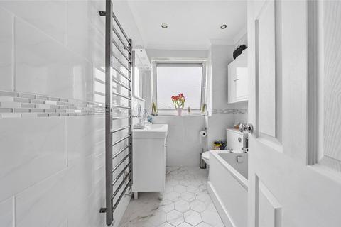 13b Stanley Way, Orpington, BR5 2HE