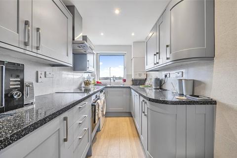 13b Stanley Way, Orpington, BR5 2HE
