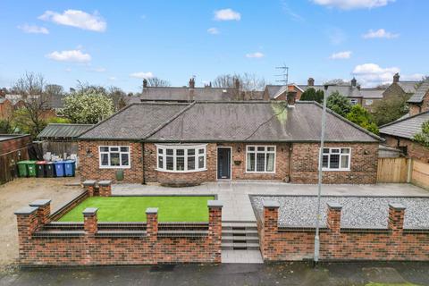 5 bedroom detached bungalow for sale, Francis Road, Stockton Heath, WA4