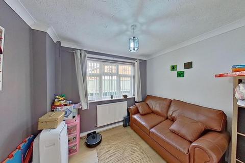 14 Epping Close, Herne Bay, CT6 7UG
