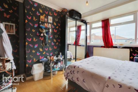 4 bedroom end of terrace house for sale - Leighton Close, HA8