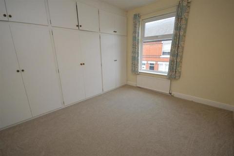 2 bedroom terraced house to rent, Clumber Road, Nottingham, NG2