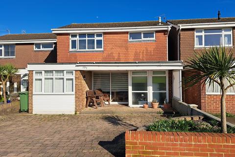 4 bedroom detached house for sale - Princes Road, Langney Point, Eastbourne BN23