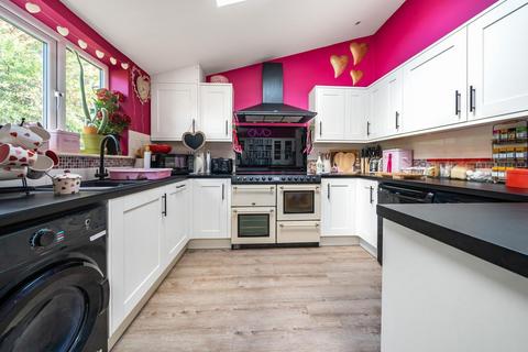 7 Cecil Way, Bromley, BR2 7JU