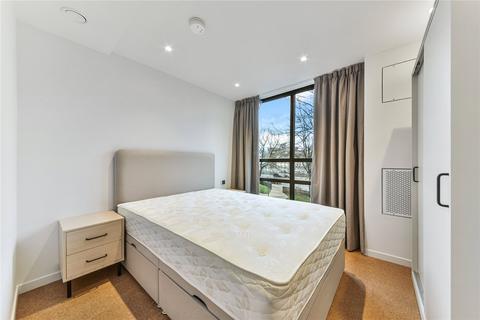 3 bedroom apartment to rent, St Leonards Road, London, E14